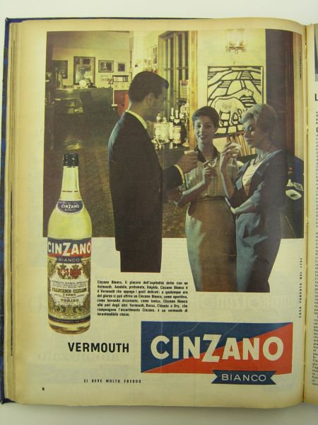  Pubblicità Cinzano, in “Epoca”, 19 giugno 1960, p. 8 sullo sfondo un salotto borghese ricco di quadri, e in primo piano un’opera di Casorati Credits: Ufficio Stampa Electa 